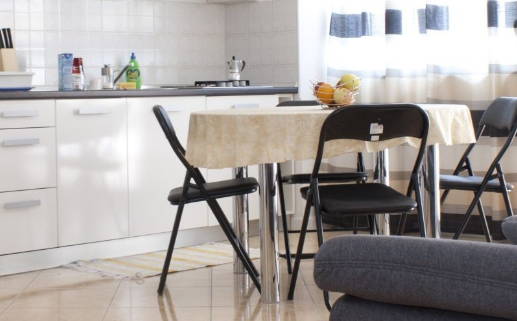 2025年农历八月初三是搬家好日子吗 是搬家入宅好日子吗