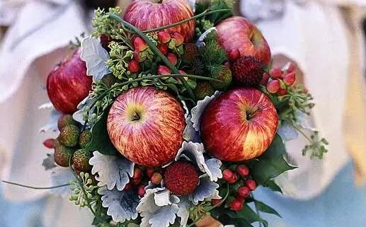 2025年农历闰六月廿九结婚好吗 是办婚礼好日子吗 2025年农历闰六月廿九结婚好吗 是办婚礼好日子吗