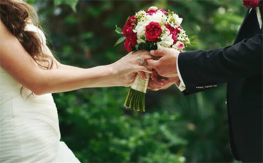 2025年农历十月初七是不是结婚吉日 办喜事吉利吗