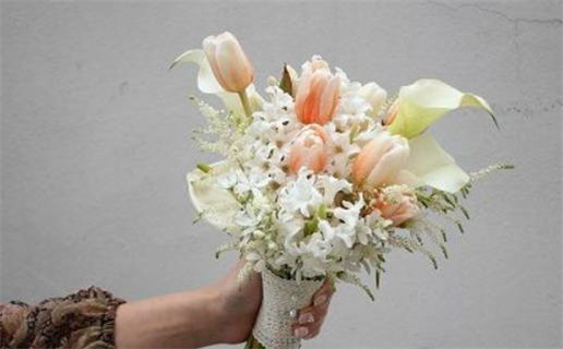 2025年农历九月初七是不是结婚吉日 今日办喜事好吗