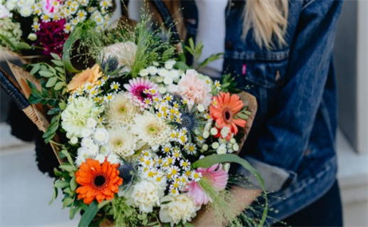 2025年02月26日结婚好吗 适不适合办婚礼