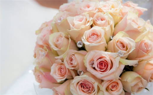 2025年04月10日结婚好吗 办婚礼吉利吗 2025年04月10日结婚好吗 办婚礼吉利吗